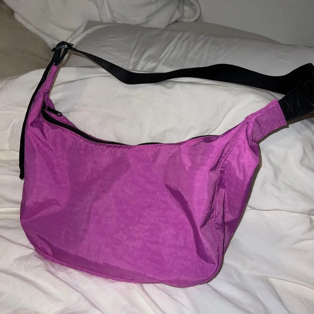 Baggu Pink Crescent Bag (medium)
